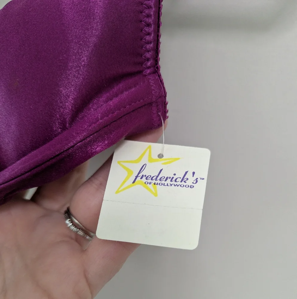 Vintage Fredericks Of‎ Hollywood Padded Demi Bra